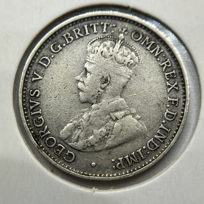 1934/33 Threepence Error Coin - Very Good - George V Overdate Scarce Silver