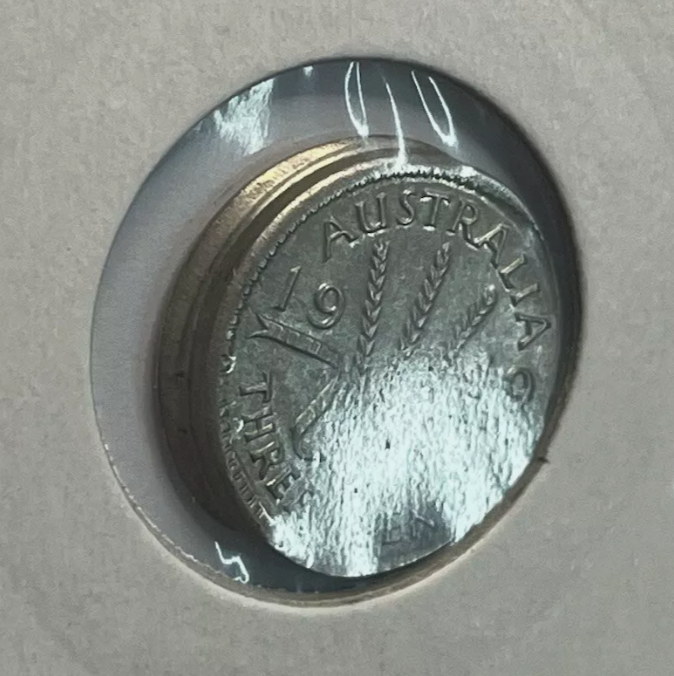 1949 Threepence Coin - Struck Out of Collar Error - almost Uncirculated