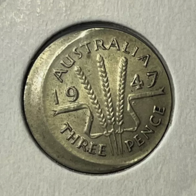 1947 Threepence Coin - Broadstrike - Extremely Fine