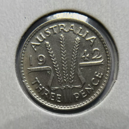 1942 m Threepence Coin - good Fine