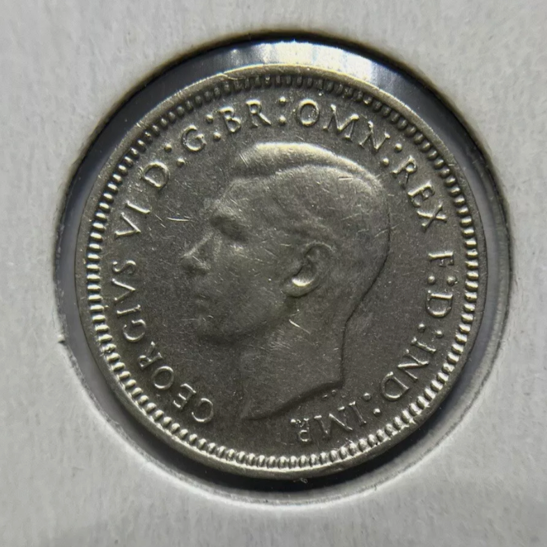 1942 m Threepence Coin - good Fine