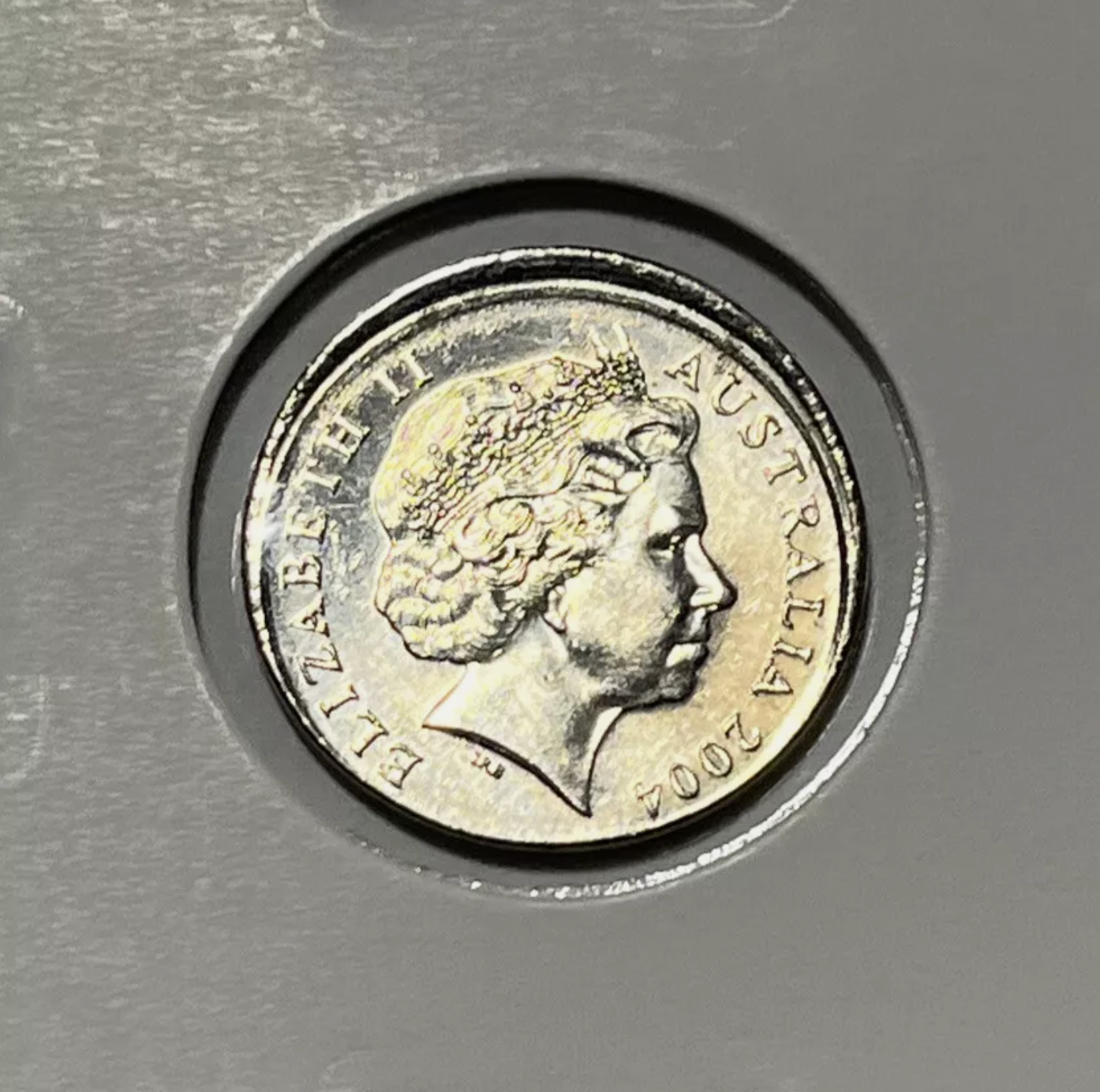 2004 Five Cent Coin - Off Centre & Lip - Struck out of Collar - Uncirculated