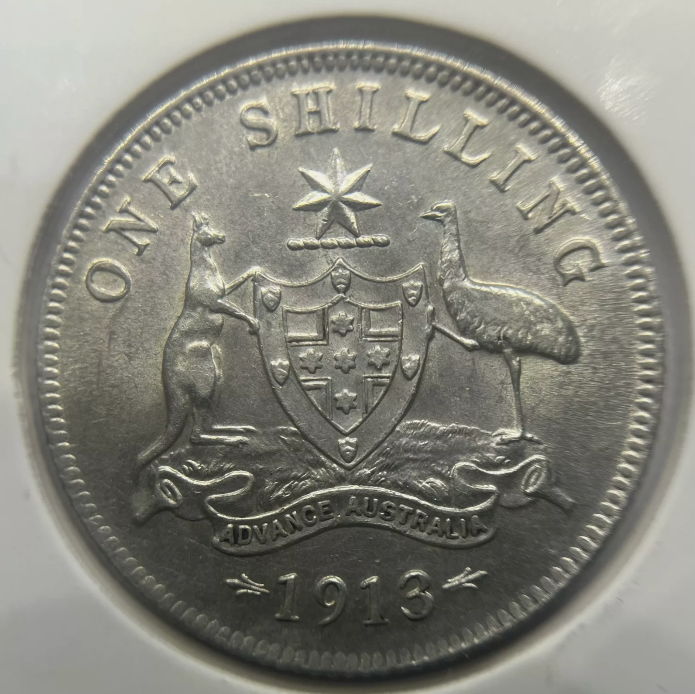 1913 Shilling Coin - good Very Fine