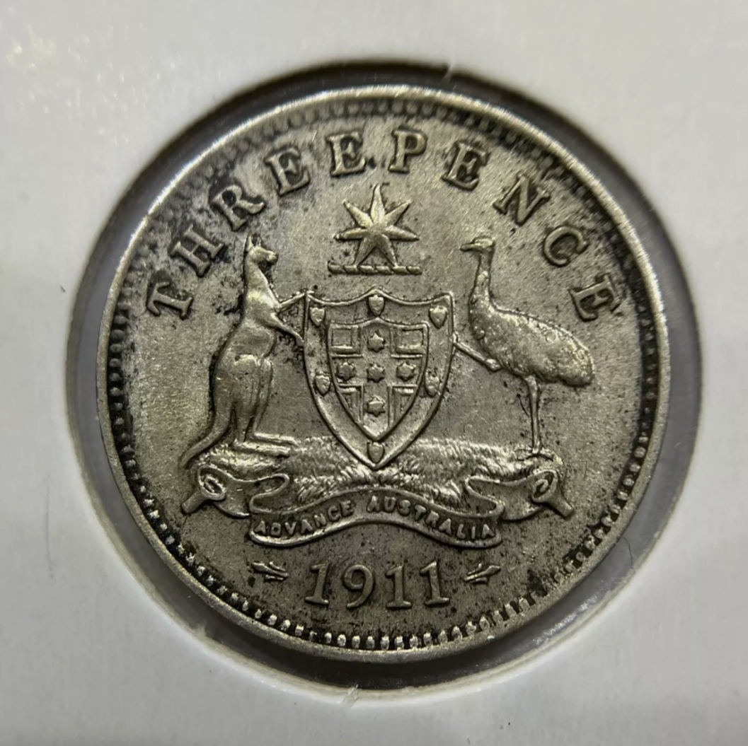 1911 Threepence Coin - good Very Fine