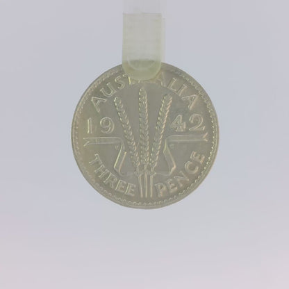 1942 m Threepence Coin - good Fine