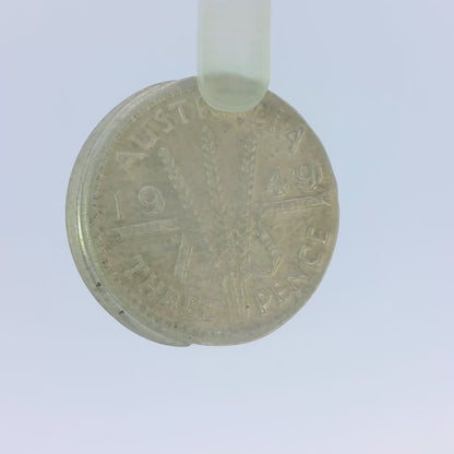 1949 Threepence Coin - Struck Out of Collar Error - almost Uncirculated